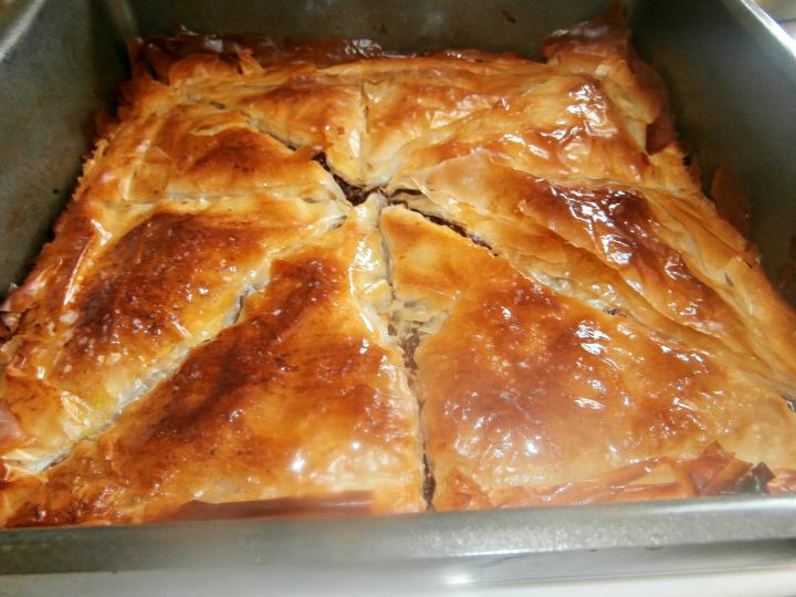 Baklava,orasi,jabuka,suvo groždje