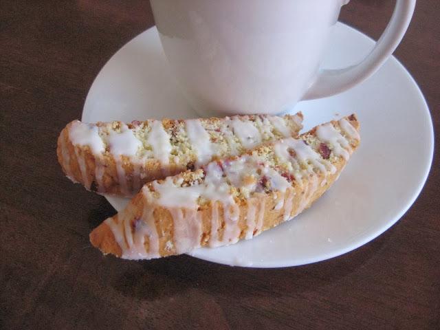 Biscotti (Italijanski biskvit),sa brusnicom i bademima